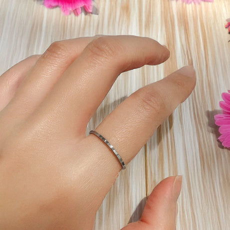 Bullion Gold White Gold Simplicity Slim Ring