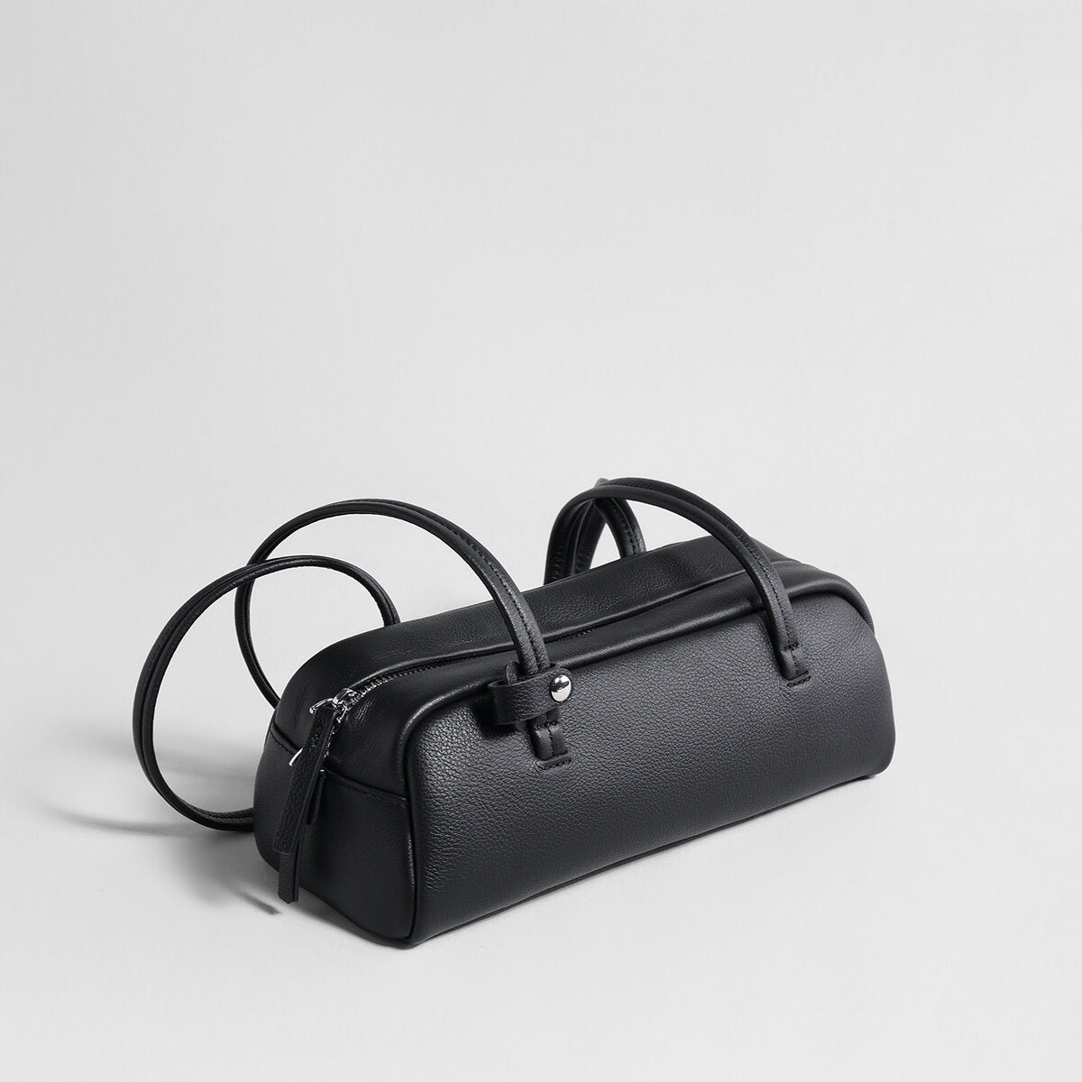 Litchi-Grain Leather Baguette Bag - Black