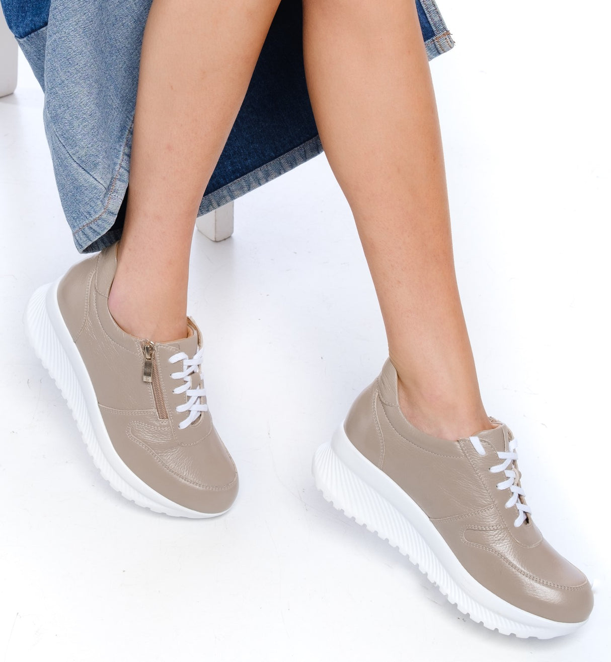 Bosccolo Womens Sneakers With Zipper - Beige