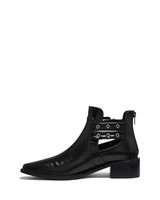 Therapy Baylee Black Crinkle Patent