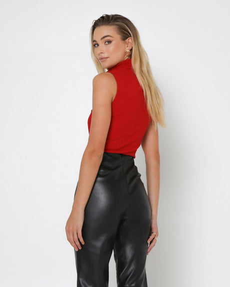 Madison The Label Varney Turtle Neck Knit - Red