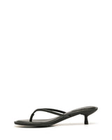 Therapy Suki Black