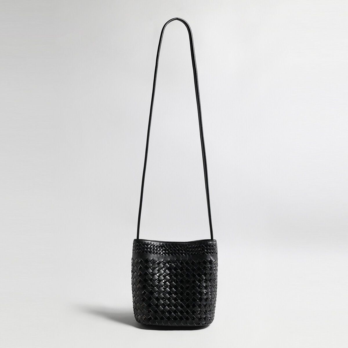 Hand-Woven Lambskin Bucket Bag - Black