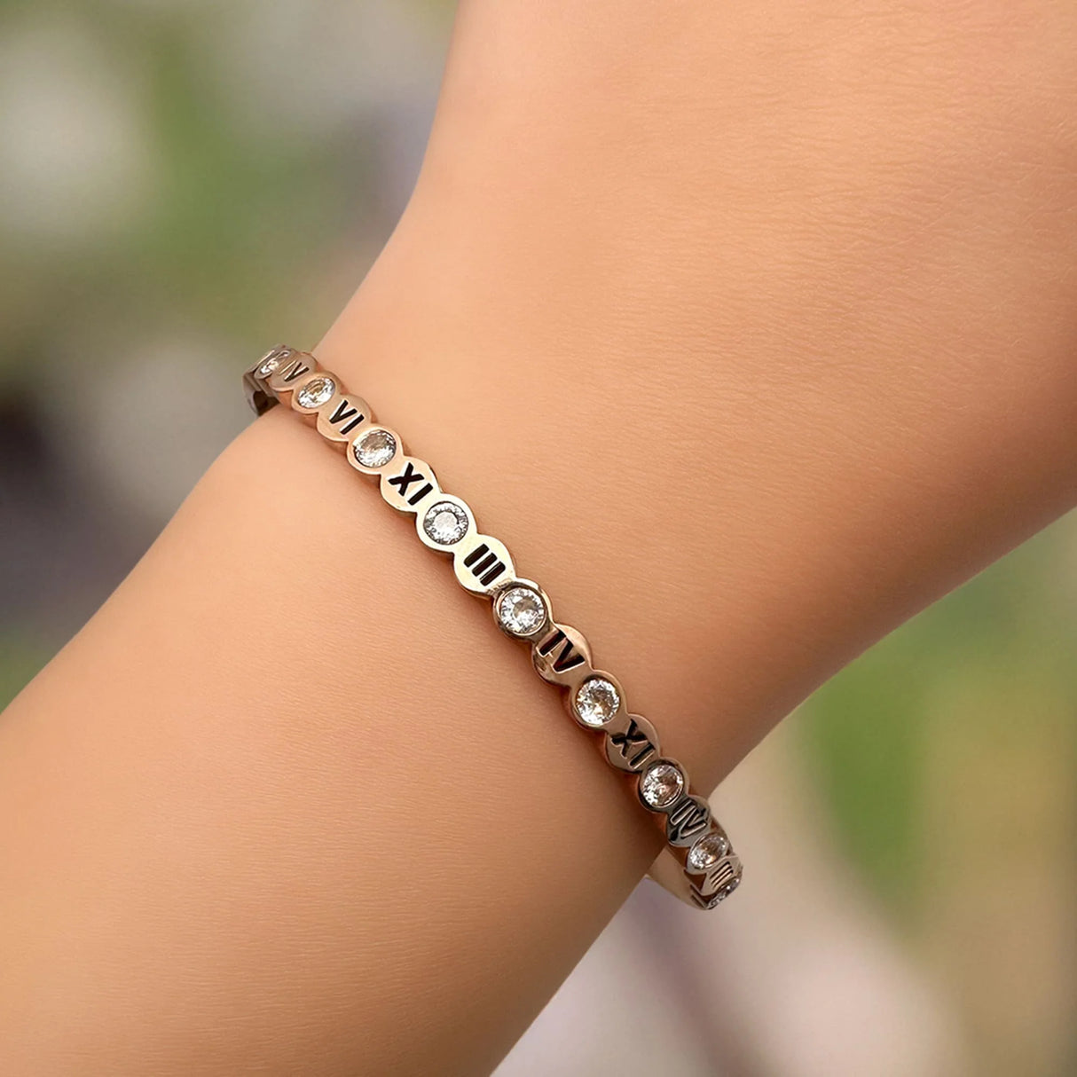 Bullion Gold Roman Empress Bangle