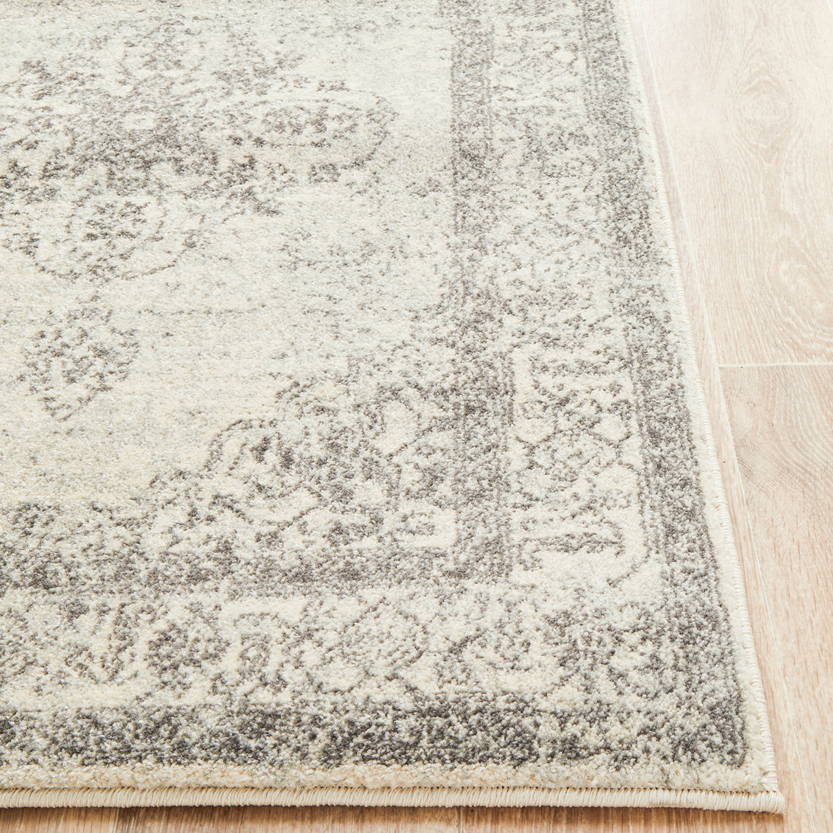 Century 977 Silver Runner Rug