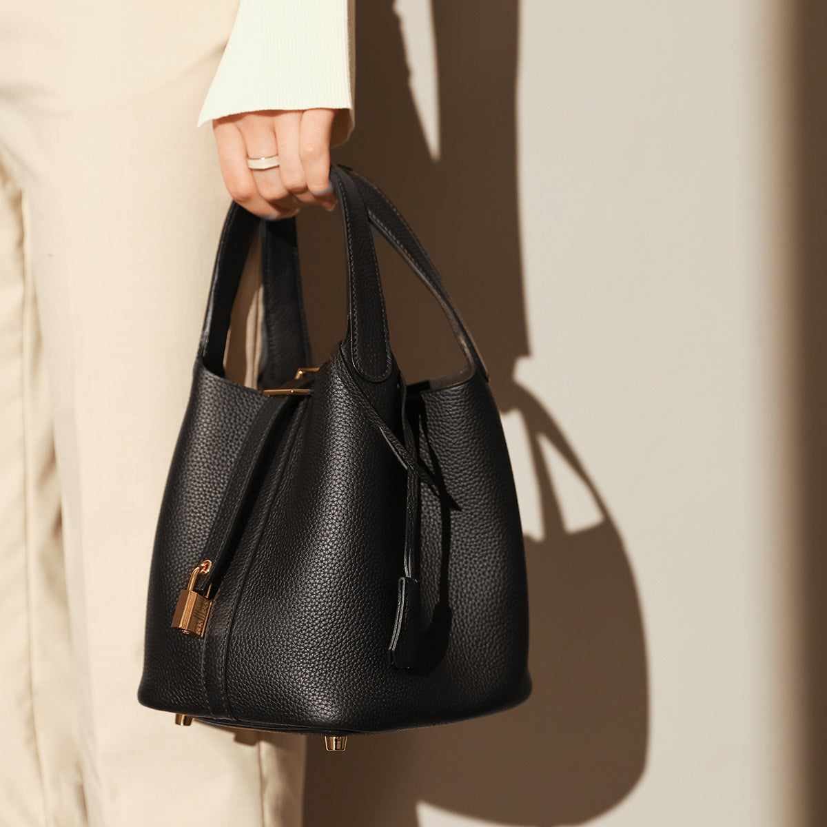 Premium Pebbled Leather Bucket Tote Bag - Black