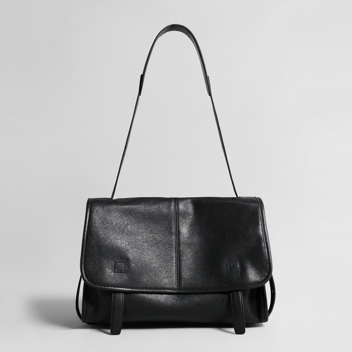 Vintage Leather Messenger Bag – Flap-Top Crossbody Shoulder Bag