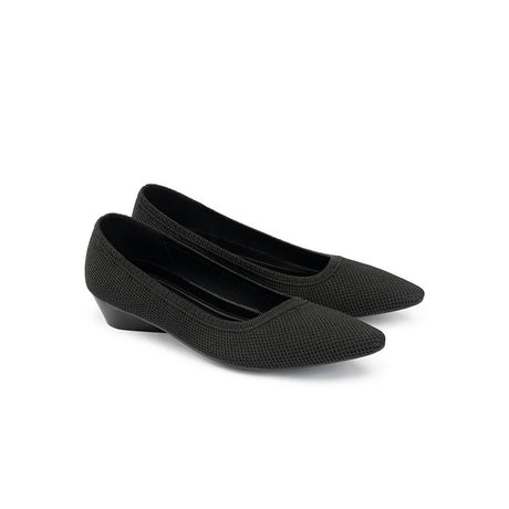 Diagonal Cut Knit Pointed Toe Wedge Flats - Black