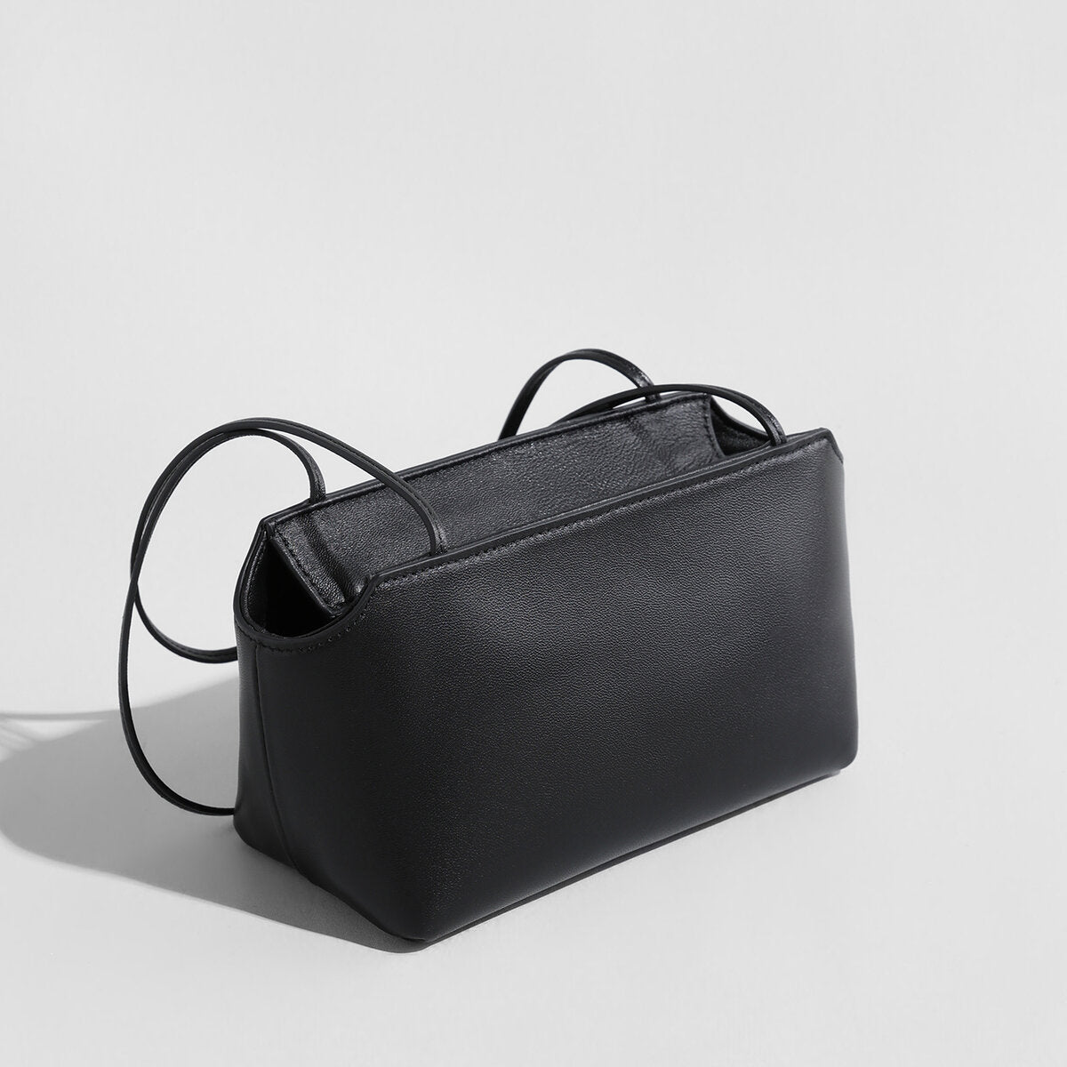 Minimalist Structured Leather Underarm Shoulder Bag - Black