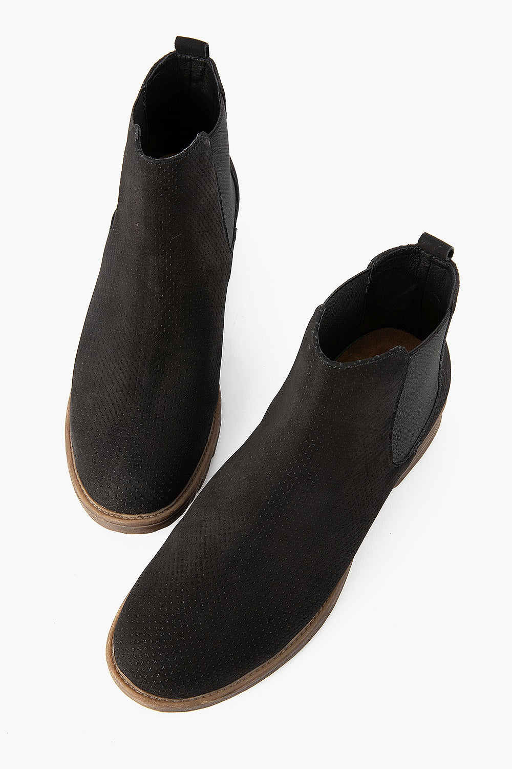 Silver Lining Tahlia Black Nubuck Punched
