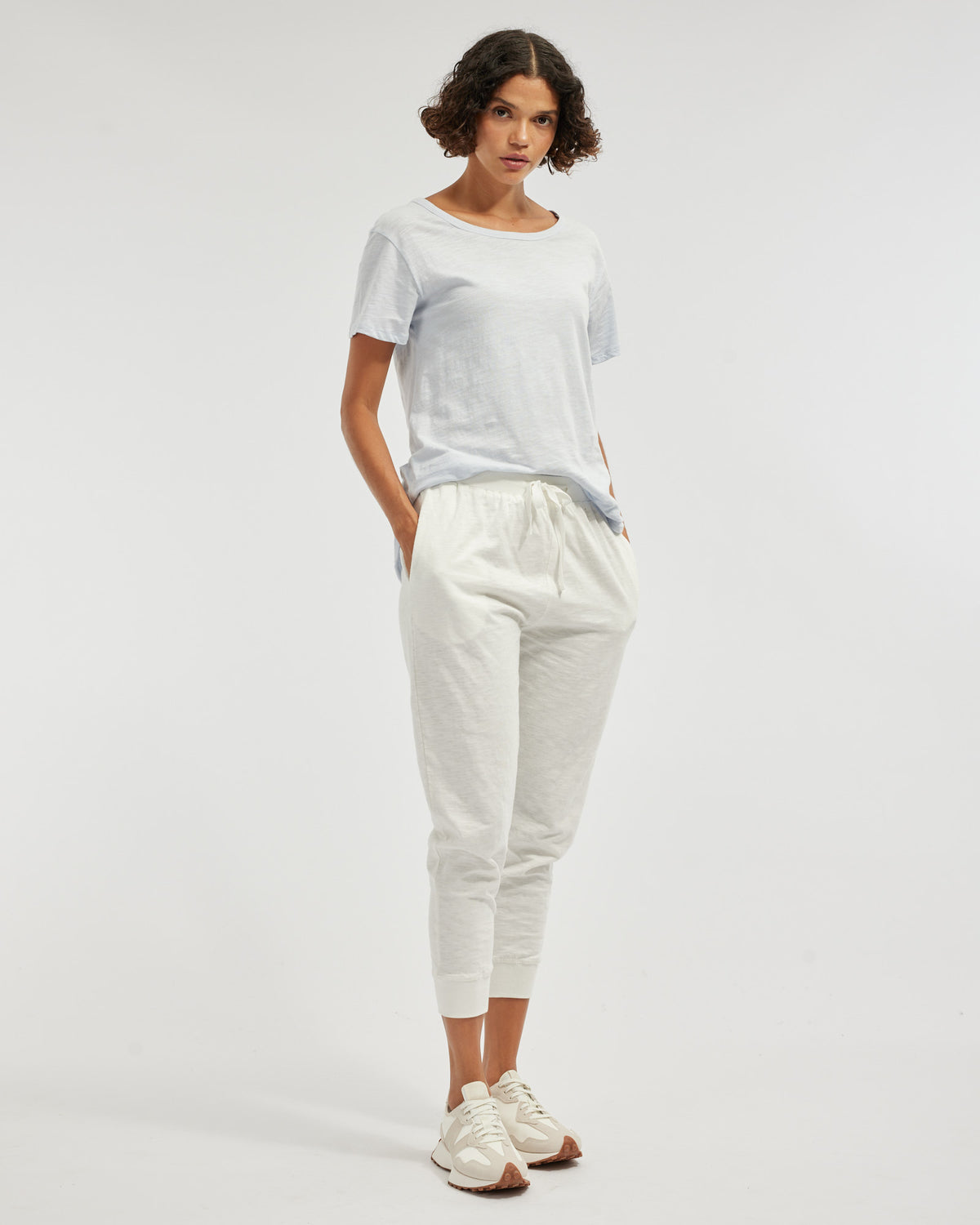 Amelius Kieran Cropped Jogger - White