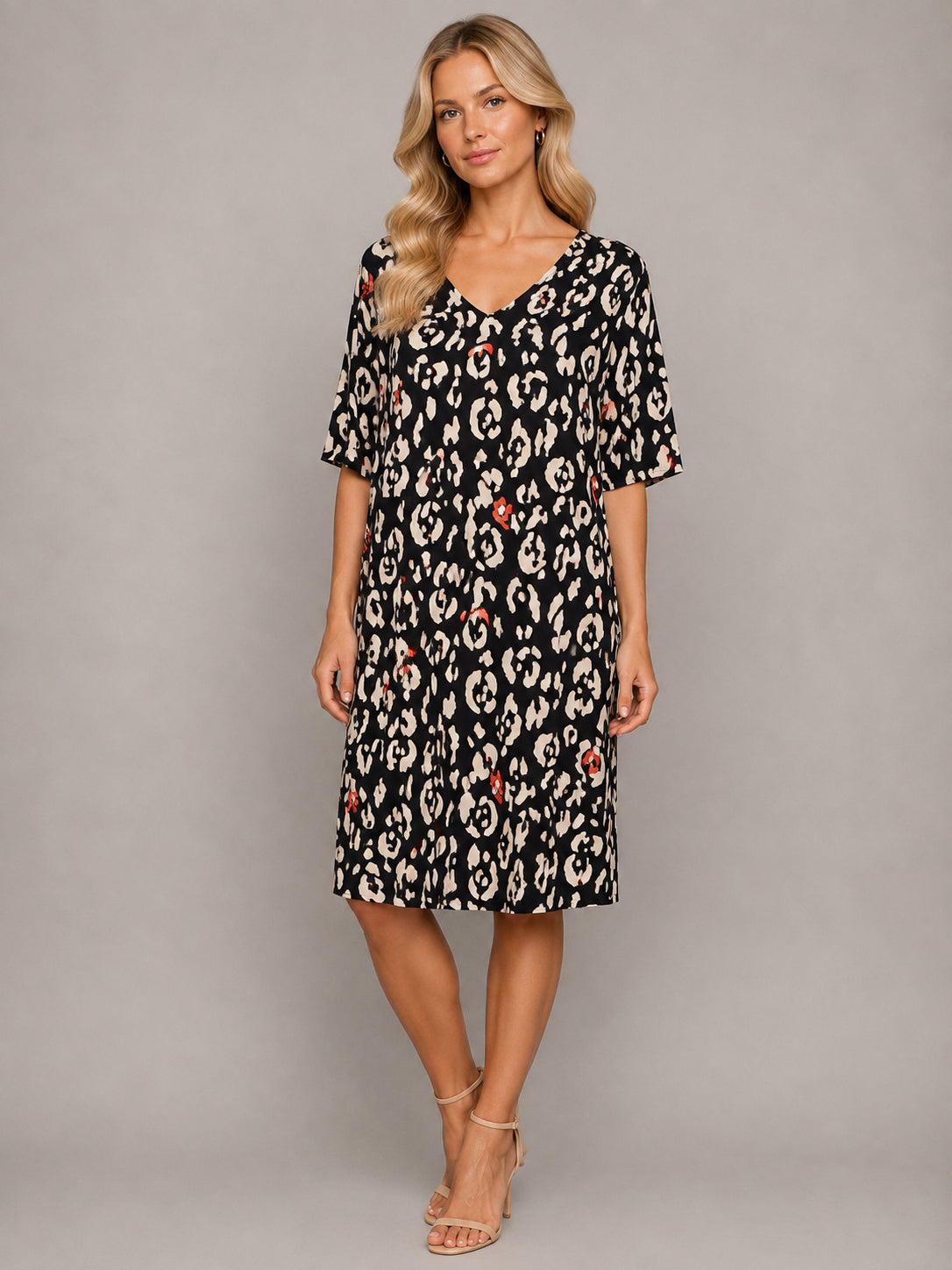 Worship Women's loose v-neck Dress -Black Taupe