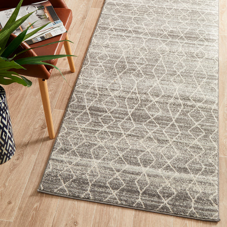 Evoke 257 Silver Runner Rug