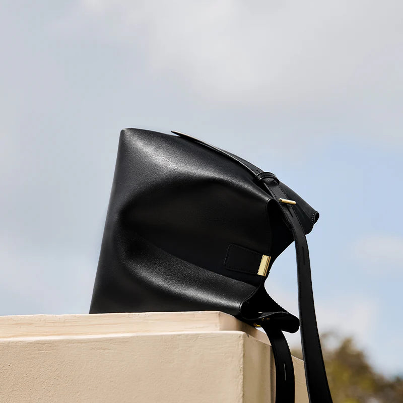 Nalandu Minimalist Genuine Leather Bucket Shoulder Bag - Black
