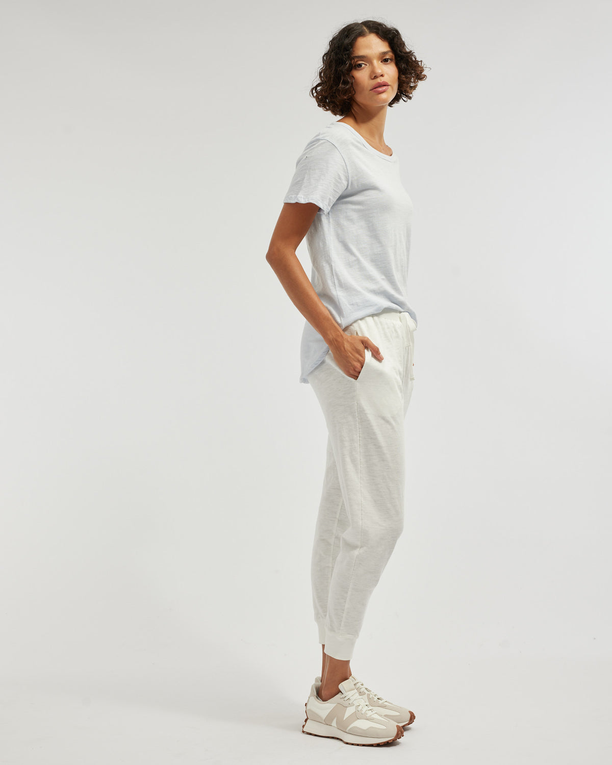 Amelius Kieran Cropped Jogger - White