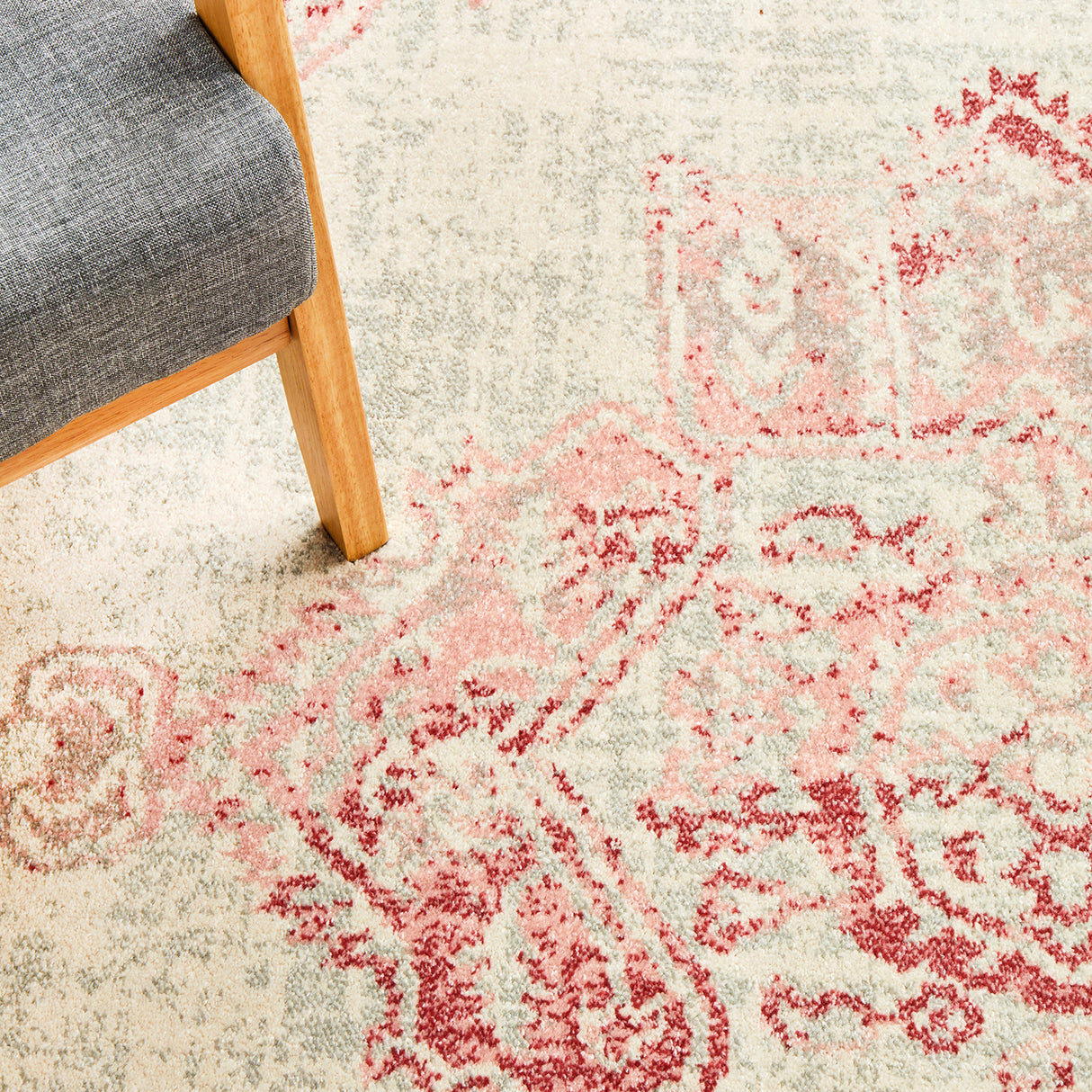Avenue 702 Rose Rug