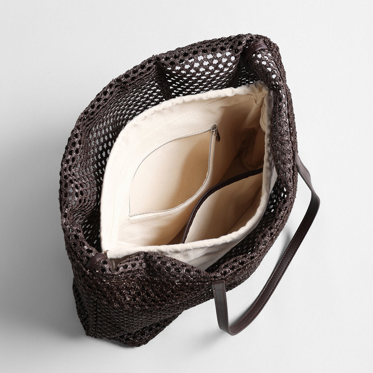 Handwoven Straw Mesh Market Tote - Chocolate