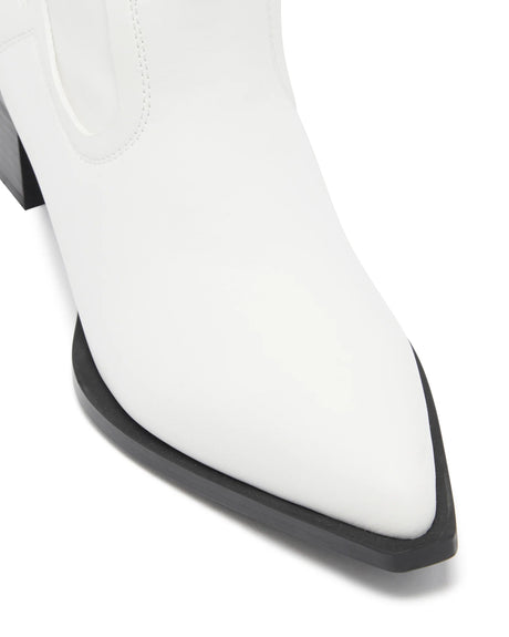 Therapy Dynasty White Smooth