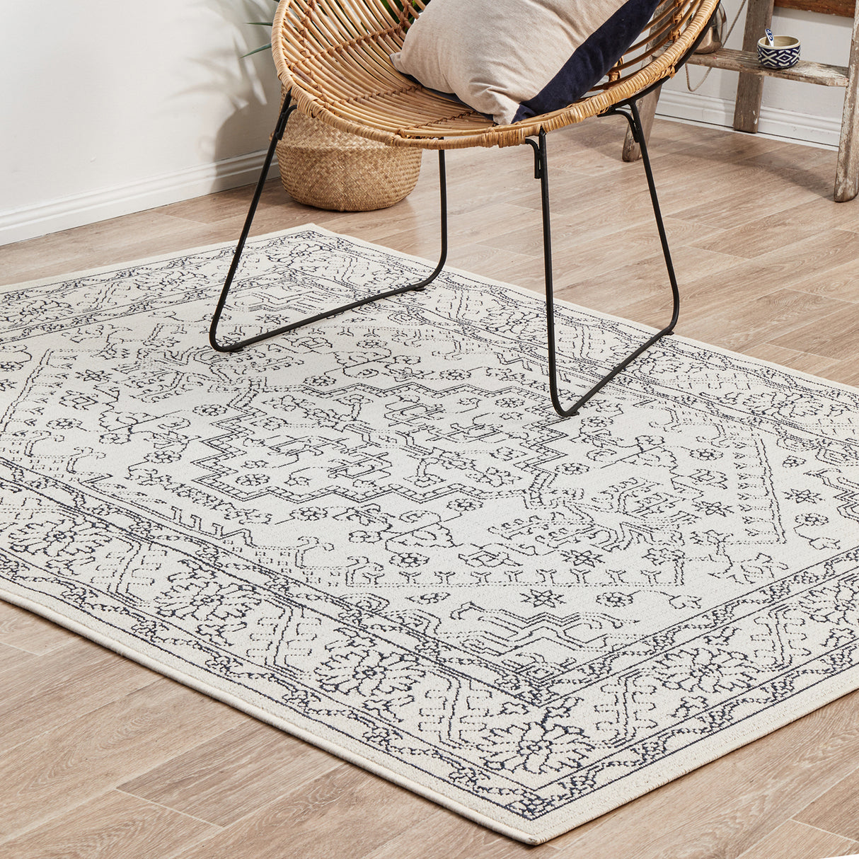 Seaside 5555 White Rug