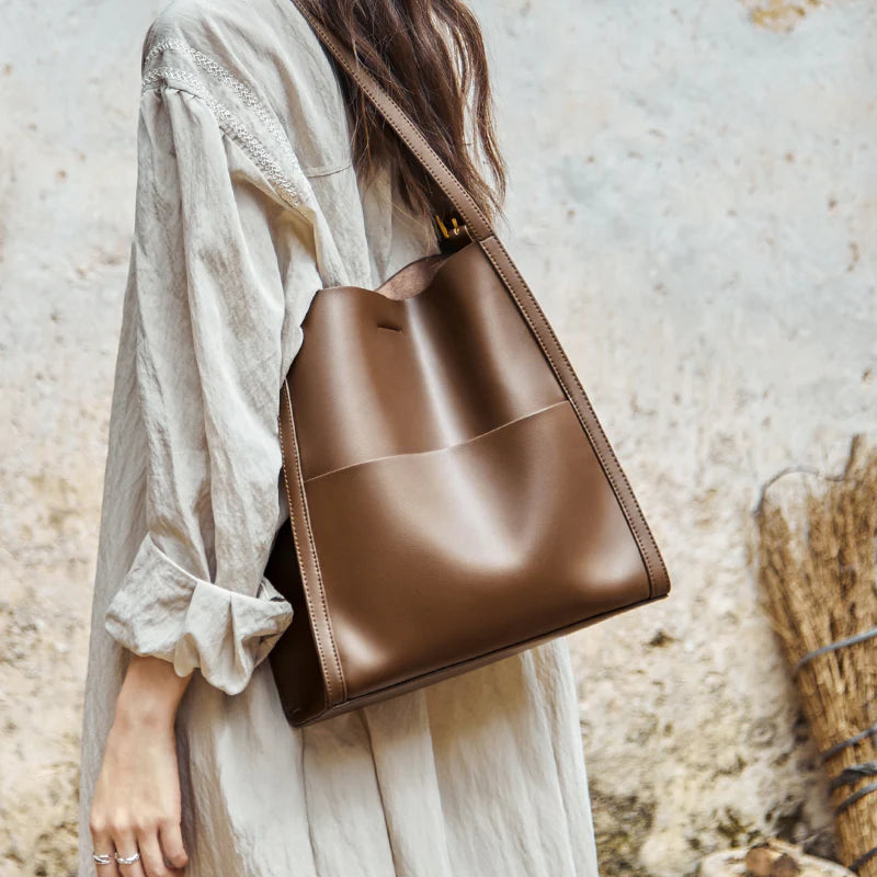 Nalandu Minimal Soft Leather Commuter Tote Bag - Coffee