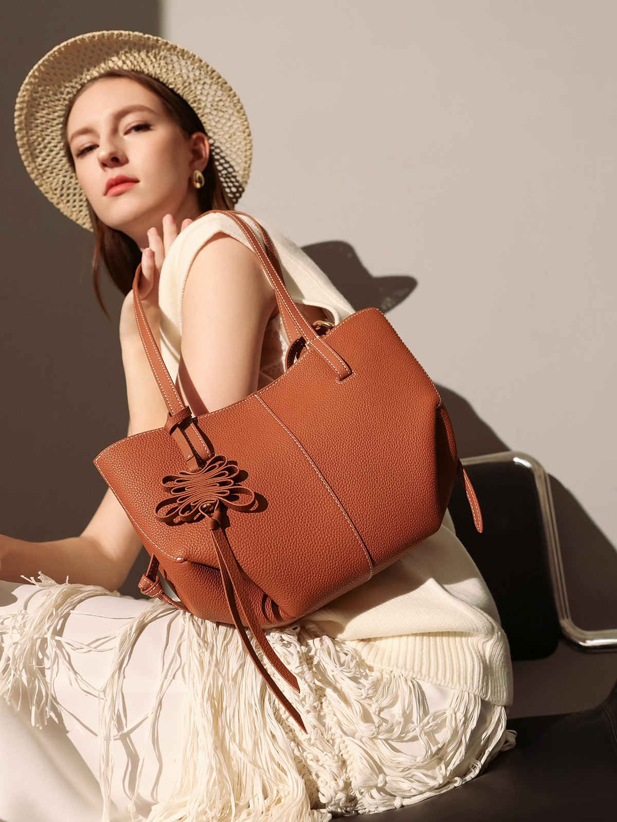 Valencia Knot Leather Tote Bag - Brown