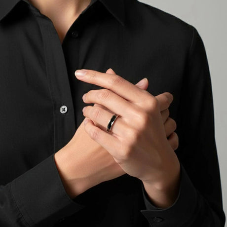 Bullion Gold Ceres Timeless Ring Black Enamel Ring in Silver