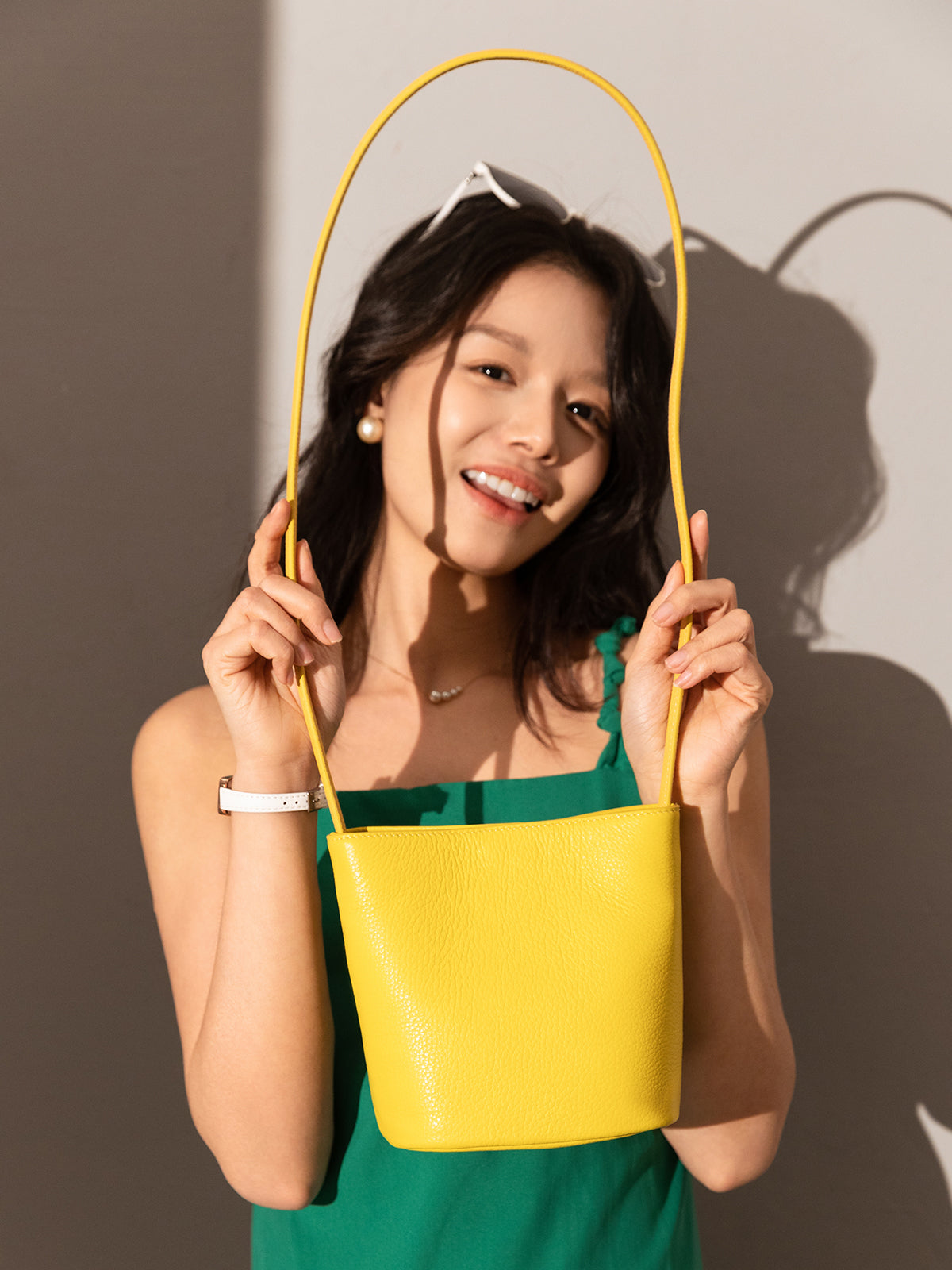 Thin Strap Waterproof Leather Bucket Bag - Yellow