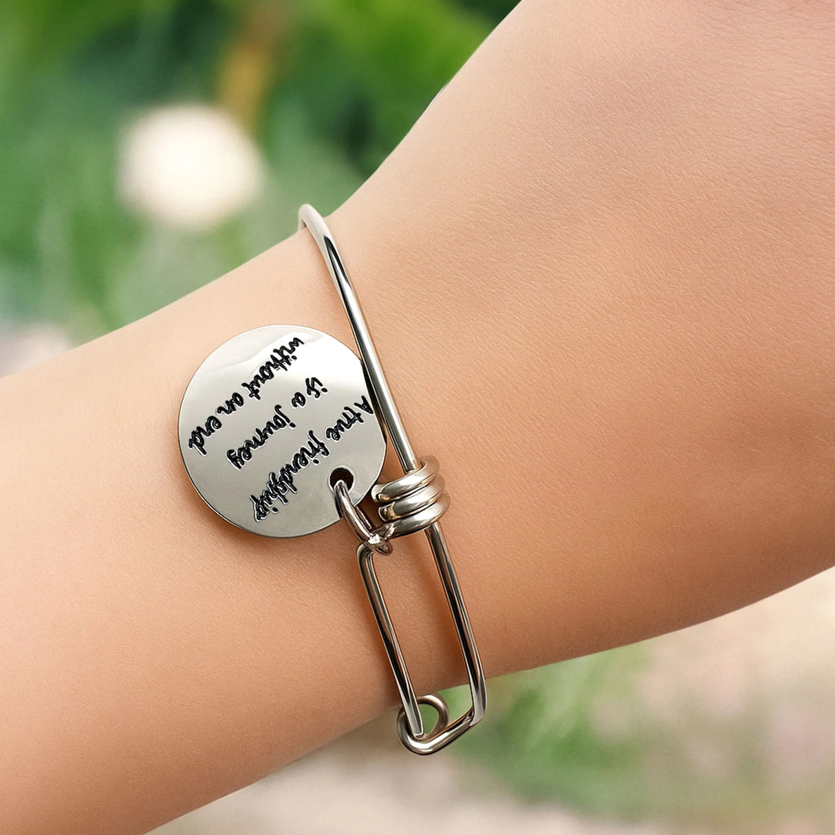 Bullion Gold A True Friendship Inscriptions Adjustable Bracelet