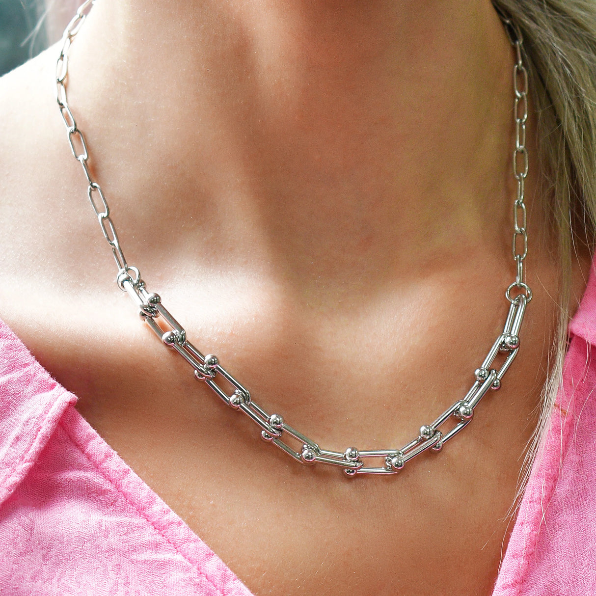 Bullion Gold Lovelock U Link Chain Necklace White Gold