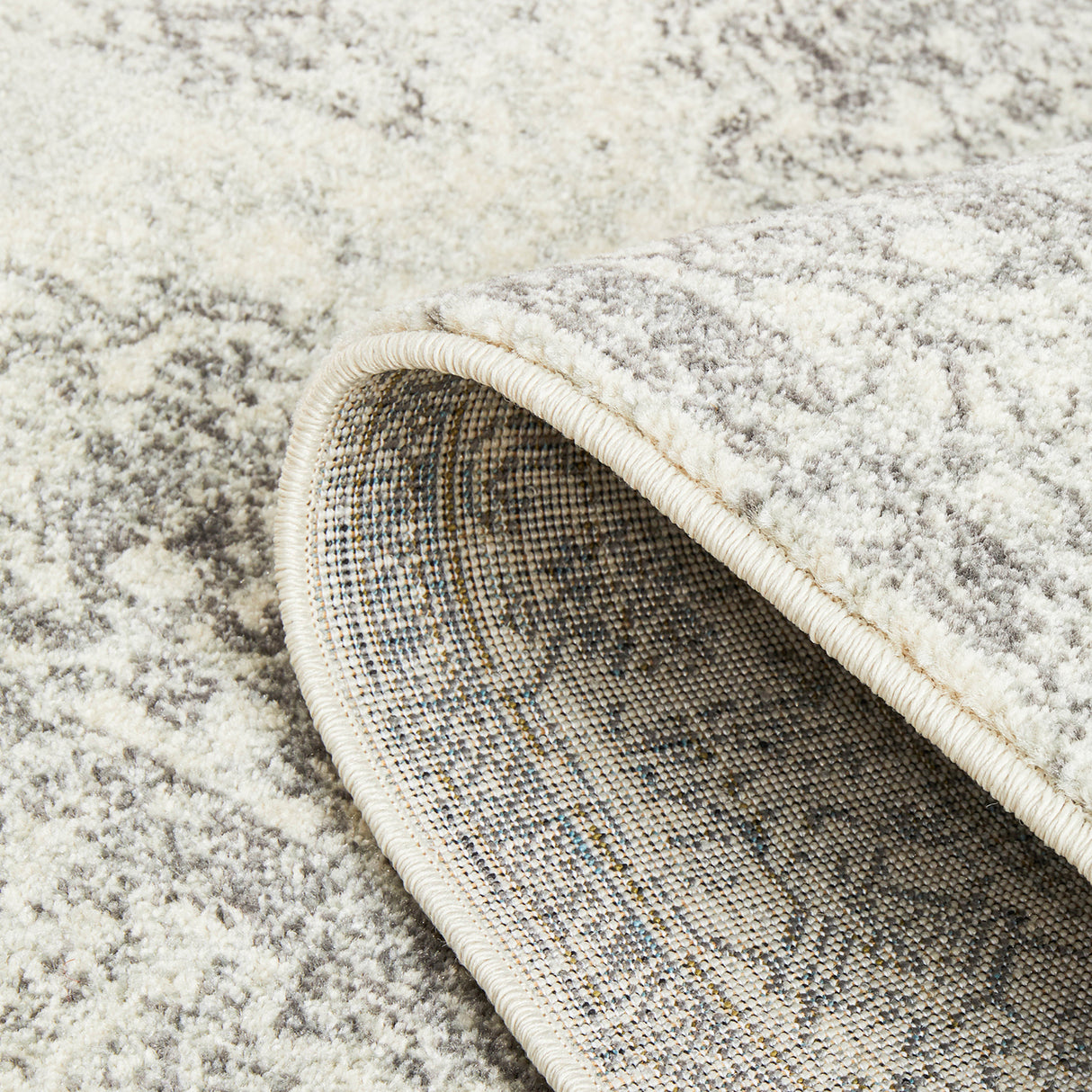 Century 977 Silver Runner Rug