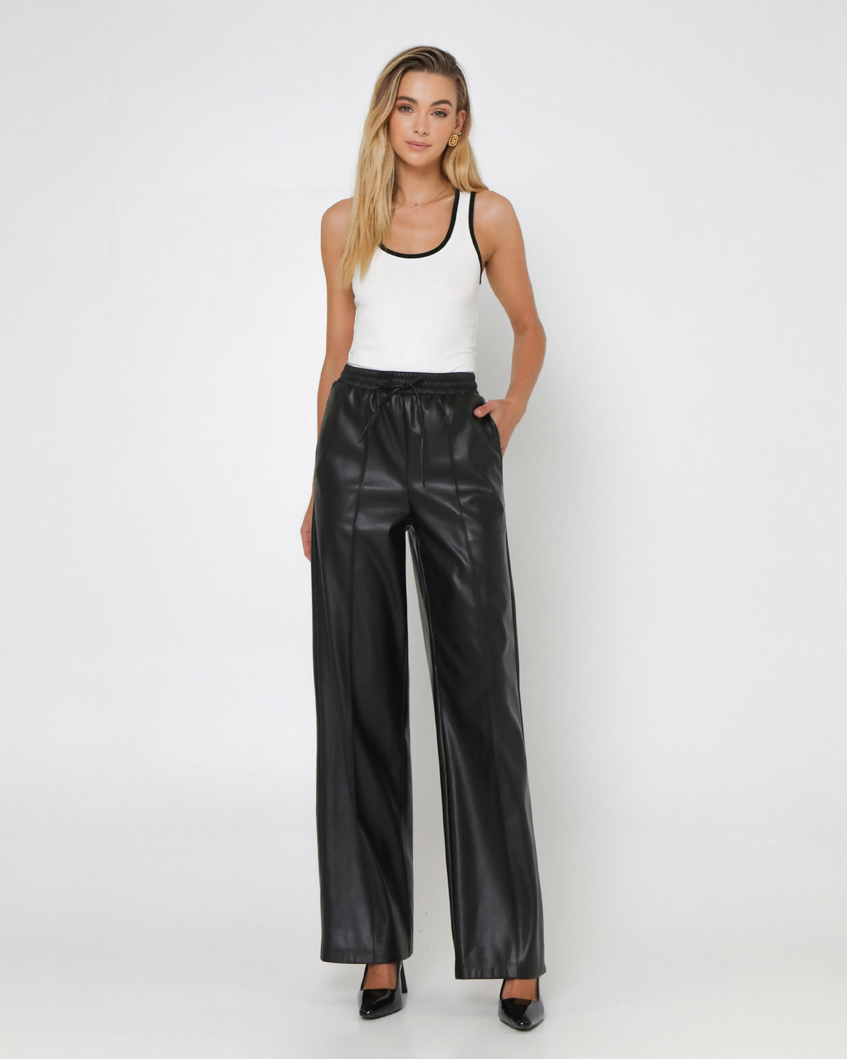 Madison The Label Tegan Pants - Black
