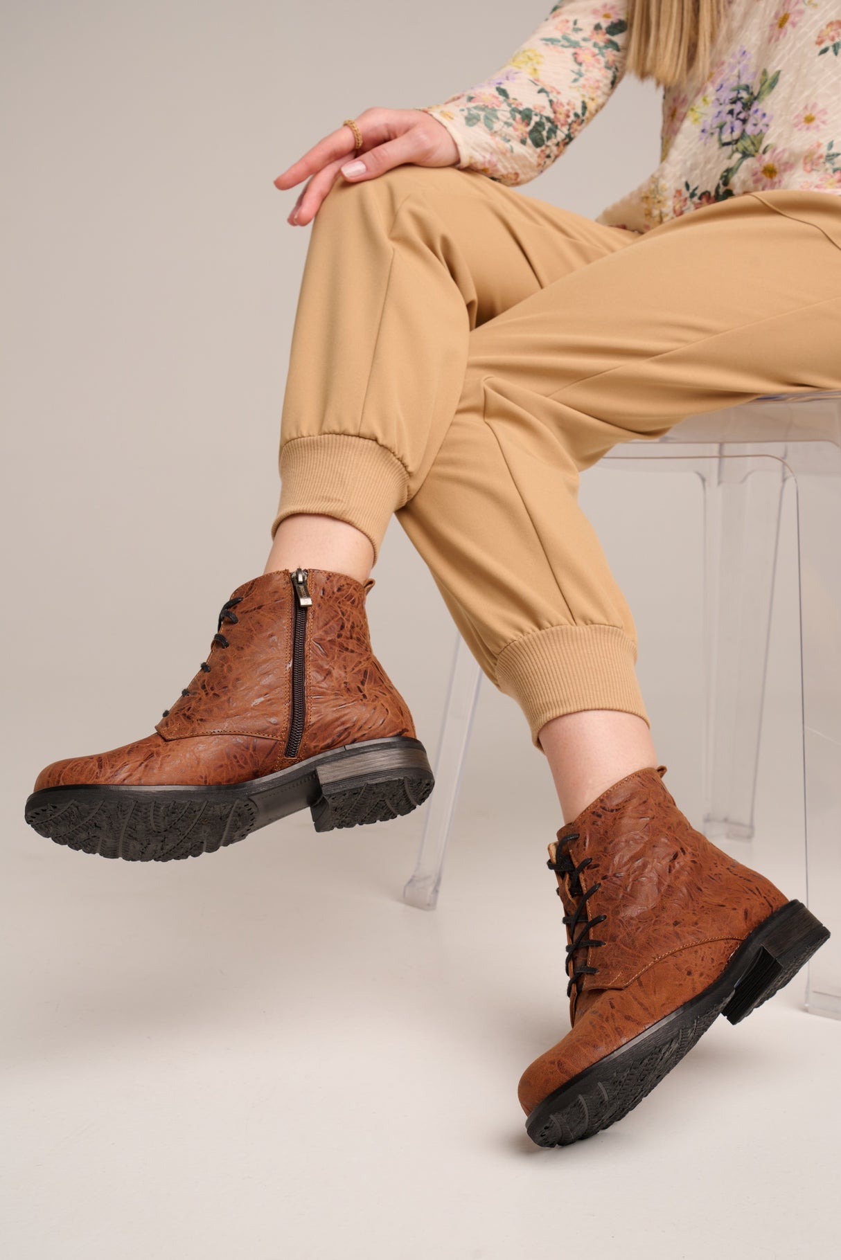 Bosccolo Womens Ankle Boots - Ginger