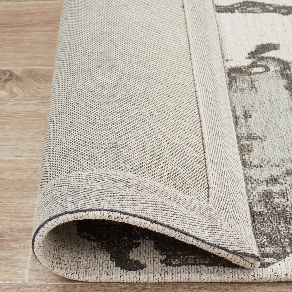 Magnolia 11 Silver Rug