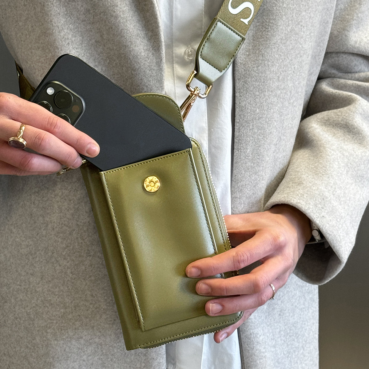 LONDON - Wallet Smartphone Crossbody Bag - KHAKI