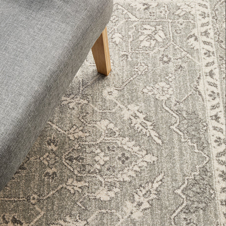Evoke 261 Silver Rug