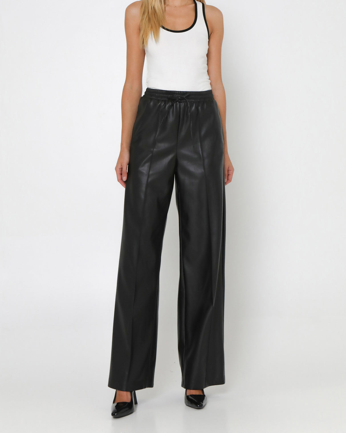 Madison The Label Tegan Pants - Black