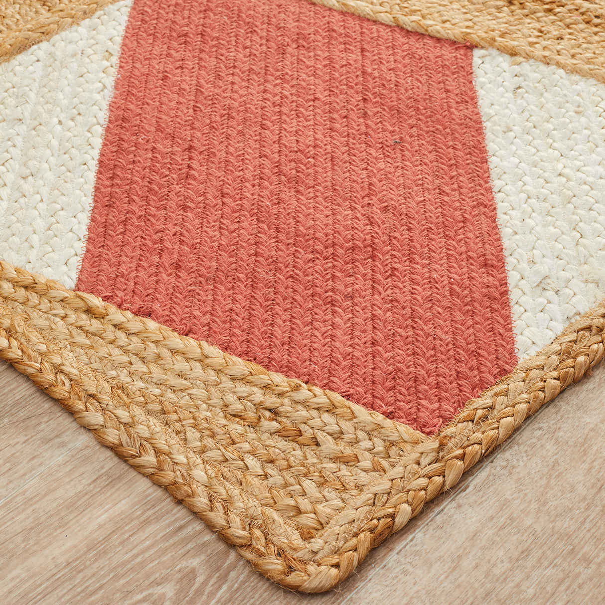 Parade 111 Coral Rug