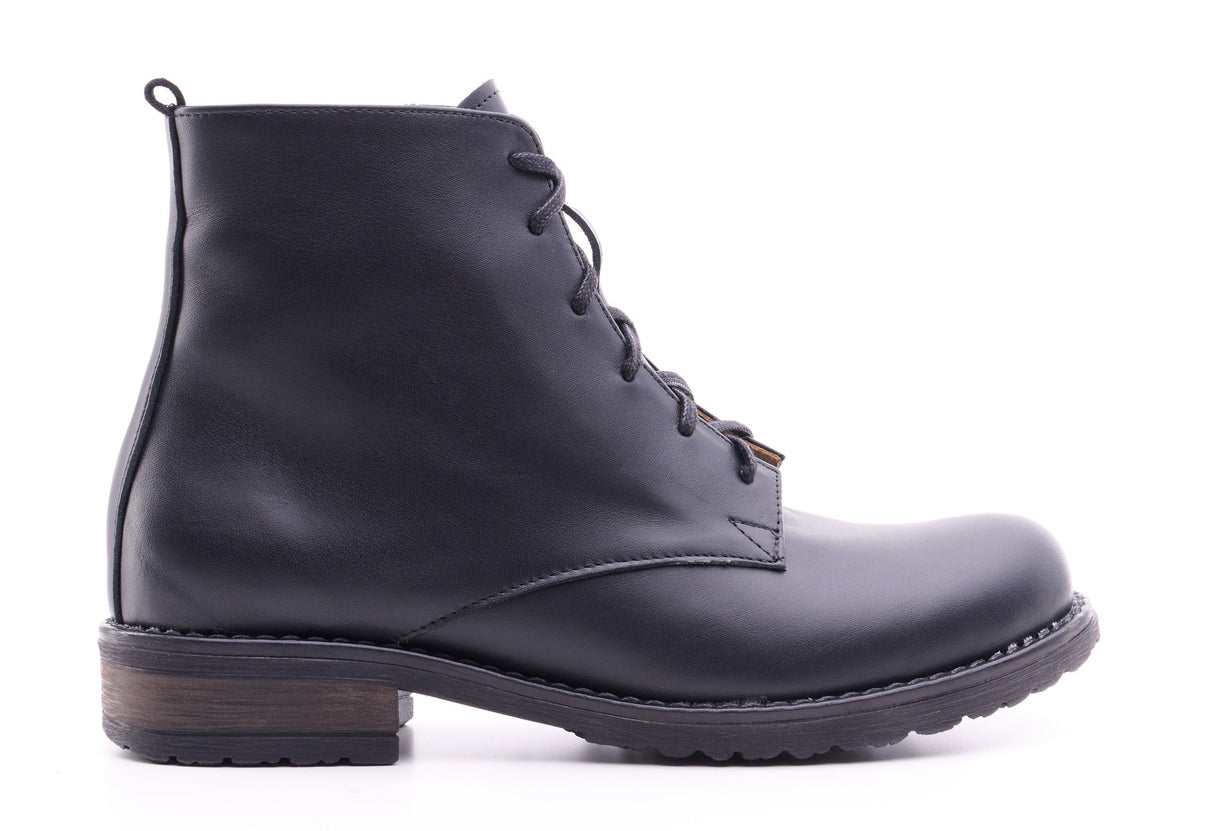 Bosccolo Womens Ankle Boots - Black