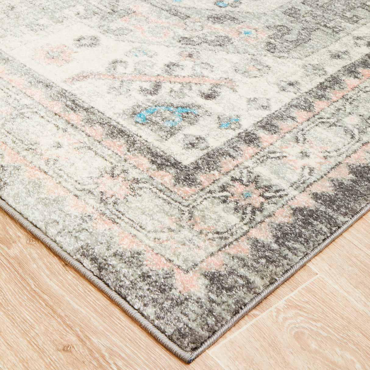 Avenue 704 Silver Rug