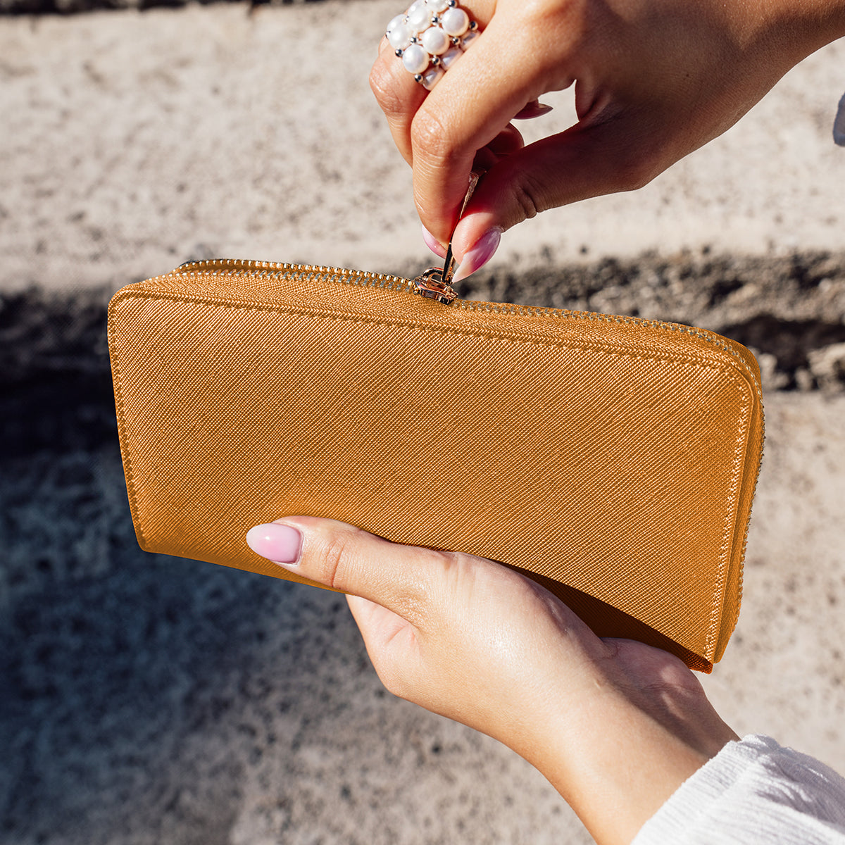 SAINT GERMAIN - Wallet - BROWN