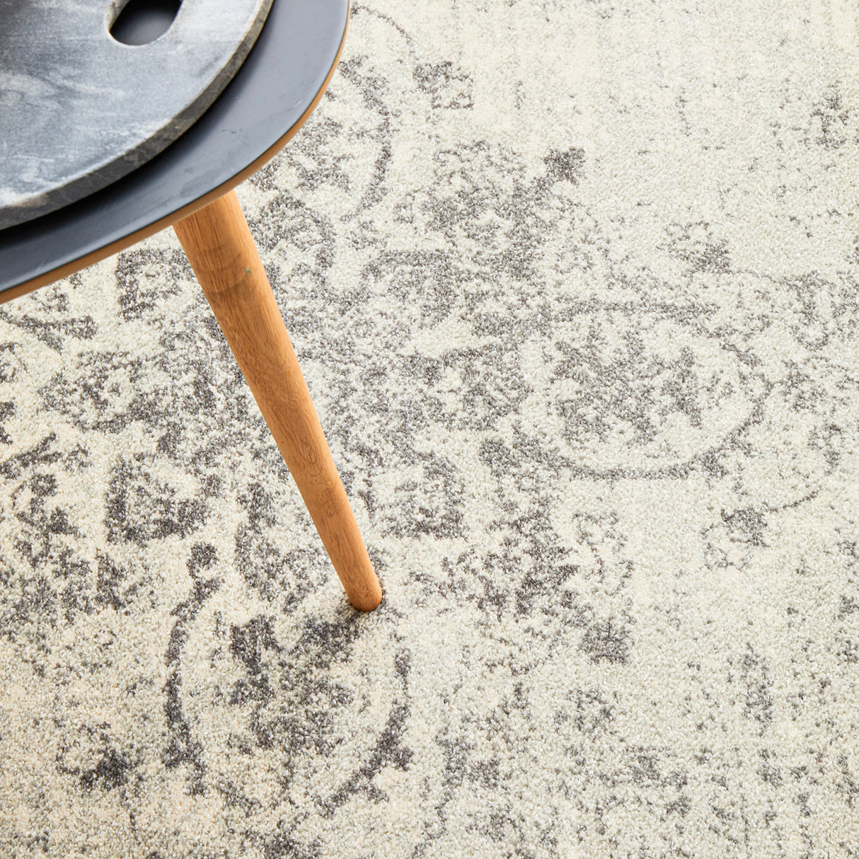 Century 977 Silver Rug