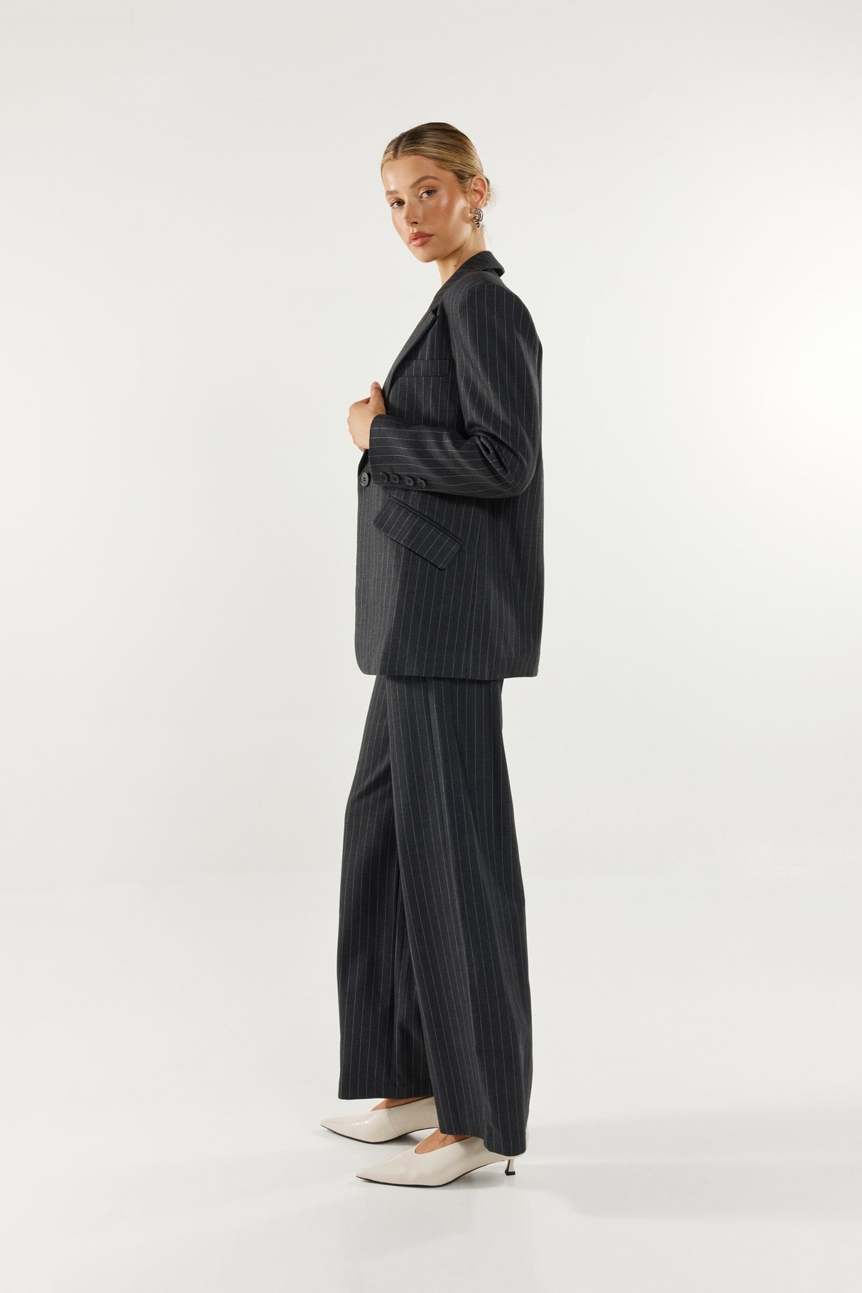Madison The Label Collins Blazer - Charcoal