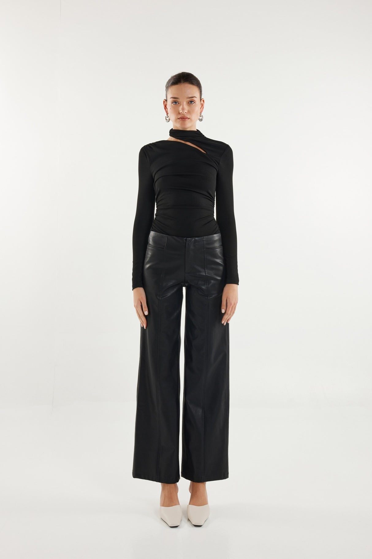 Madison The Label Franklin L/S Top - Black