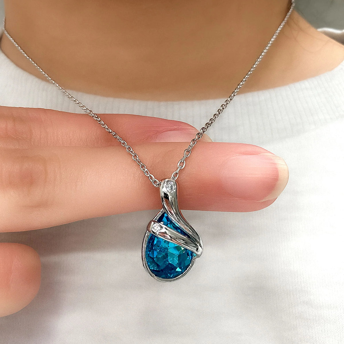 Ocean Blue Seena Necklace