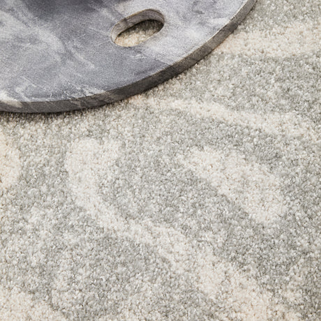 Chrome Savannah Silver Round Rug
