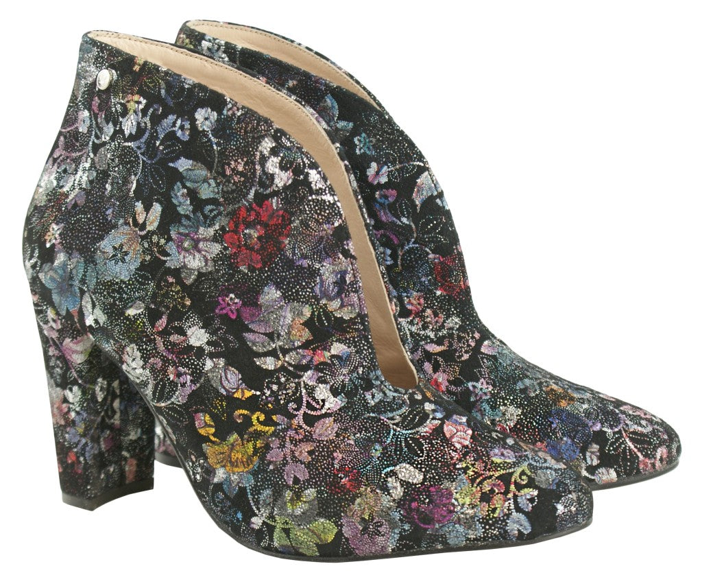 Bosccolo Womens Boots - Flowers On Black