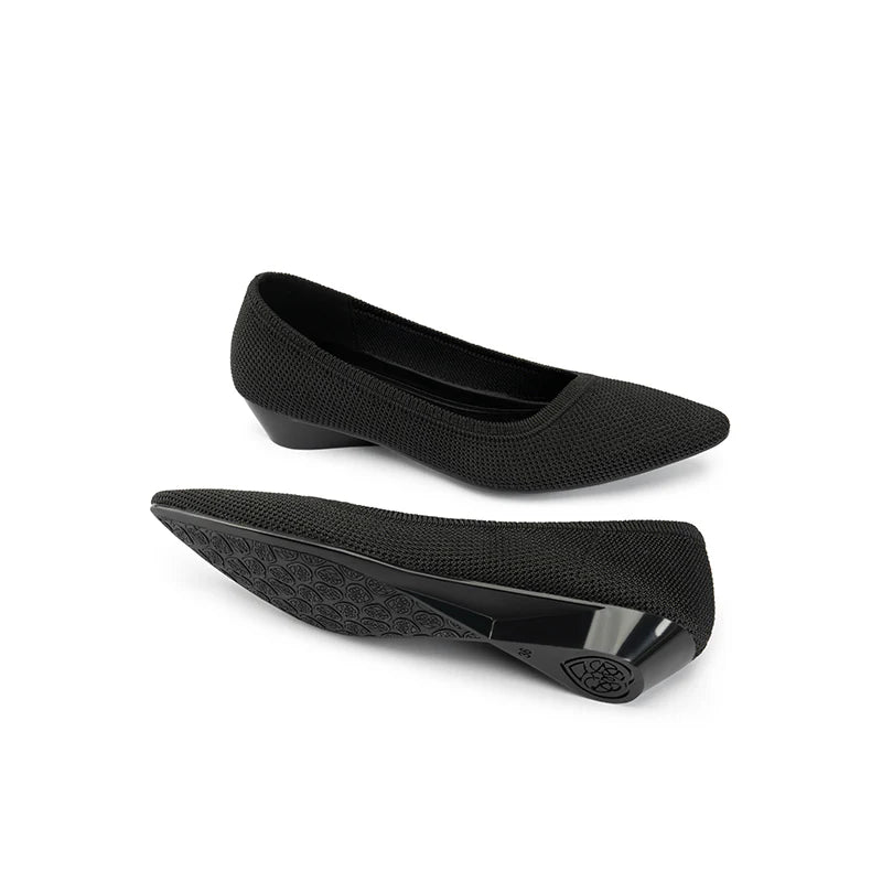 Diagonal Cut Knit Pointed Toe Wedge Flats - Black