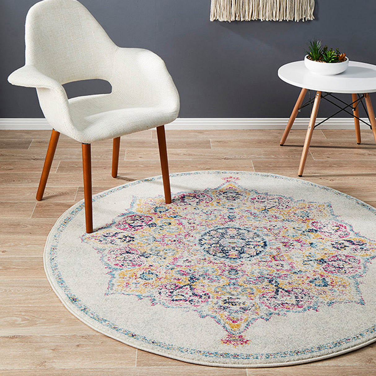 Museum 864 Bone Round Rug
