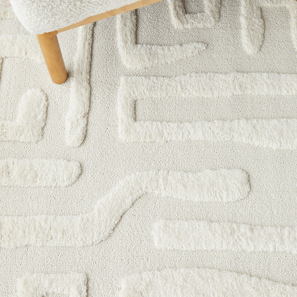 Serenade Arlo White Rug