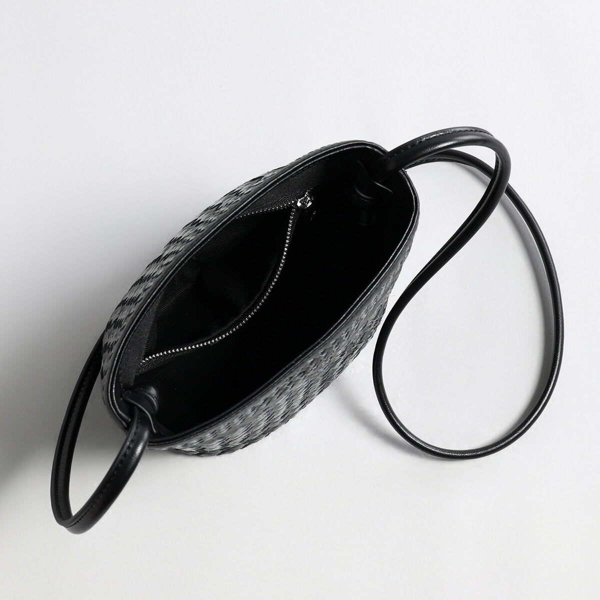 Hand-Woven Lambskin Bucket Bag - Black